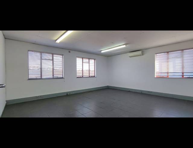 1,083M² WAREHOUSE TO LET IN SAMRAND BUSINESS PARK